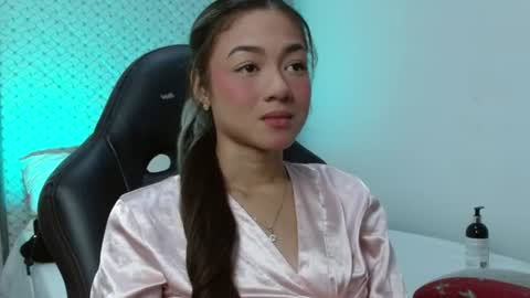 Snapshot of hantonella chatting on June 13, 1:42 pm Anto online show from June 13, 1:42 pm