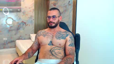 Snapshot of hanz_col chatting on February 6, 12:33 am hanz_col online show from February 6, 12:33 am