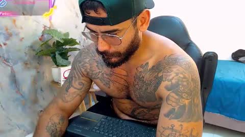 Snapshot of hanz_col chatting on September 16, 6:09 pm hanz_col online show from September 16, 6:09 pm