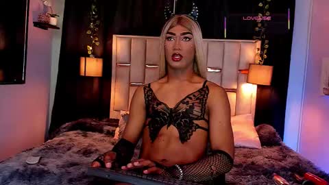 Snapshot of hanzking01 chatting on October 2, 3:02 am Hanzking01 online show from October 2, 3:02 am