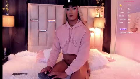 Snapshot of hanzking01 chatting on November 24, 1:27 am Hanzking01 online show from November 24, 1:27 am