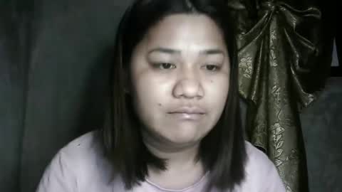 Snapshot of happy00725310 chatting on February 9, 8:24 pm happy00725310 online show from February 9, 8:24 pm