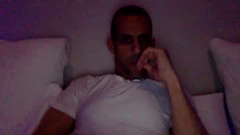 Snapshot of happy2334 chatting on June 3, 11:46 am skysky6969 online show from June 3, 11:46 am