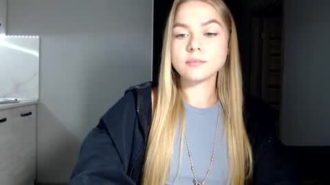 Snapshot of happy_fox_ chatting on September 22, 8:55 pm happy_fox_ online show from September 22, 8:55 pm