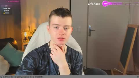 Snapshot of happydeimos chatting on November 24, 9:36 pm happydeimos online show from November 24, 9:36 pm