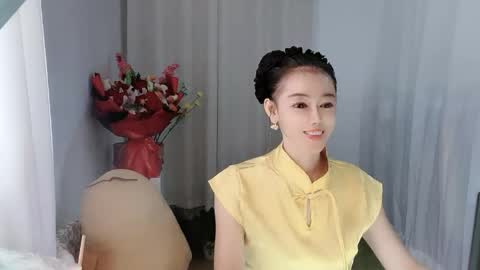 Snapshot of happyflower802318 chatting on May 19, 3:13 am Daisy online show from May 19, 3:13 am