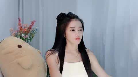 Snapshot of happyflower802318 chatting on June 1, 3:25 pm Daisy online show from June 1, 3:25 pm