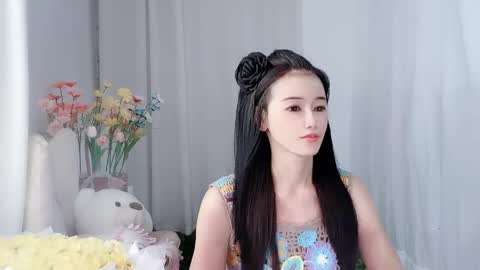 Snapshot of happyflower802318 chatting on June 7, 1:10 am Daisy online show from June 7, 1:10 am