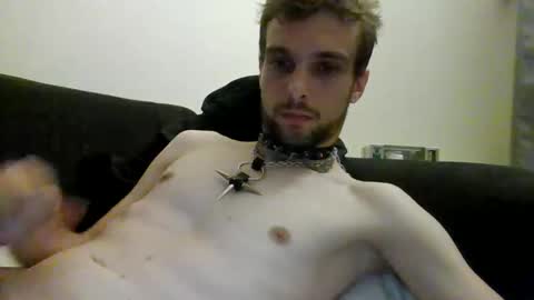 Snapshot of happyfunnyboy79 chatting on May 27, 12:29 am happyfunnyboy79 online show from May 27, 12:29 am