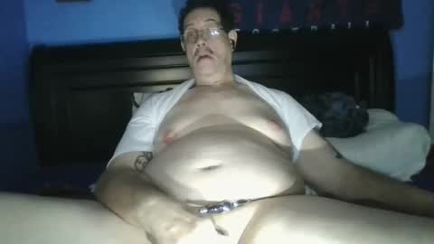 Snapshot of happyhappy4 chatting on January 29, 6:12 am happyhappy4 online show from January 29, 6:12 am