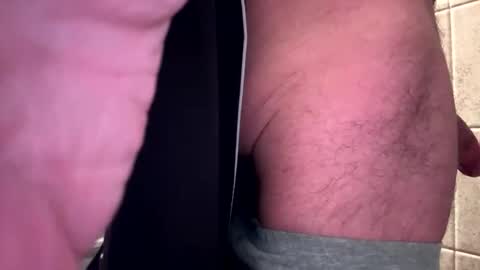 Snapshot of happyhogan1 chatting on February 1, 2:32 am Jhonassmann12 online show from February 1, 2:32 am