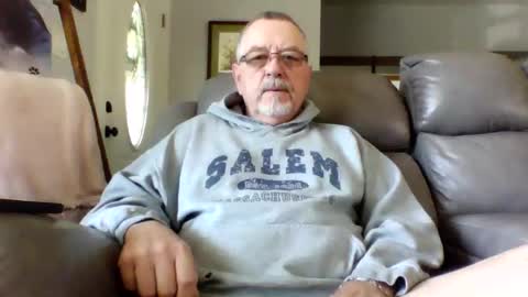Snapshot of happynudist7373 chatting on June 2, 1:46 pm happynudist7373 online show from June 2, 1:46 pm