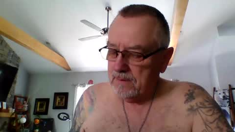 Snapshot of happynudist7373 chatting on July 13, 12:52 pm happynudist7373 online show from July 13, 12:52 pm