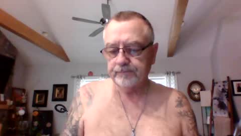 Snapshot of happynudist7373 chatting on July 15, 2:22 pm happynudist7373 online show from July 15, 2:22 pm