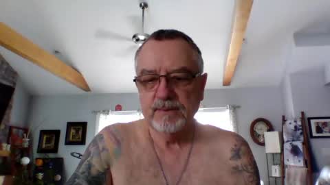 Snapshot of happynudist7373 chatting on July 27, 12:45 pm happynudist7373 online show from July 27, 12:45 pm