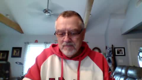 Snapshot of happynudist7373 chatting on August 3, 12:54 pm happynudist7373 online show from August 3, 12:54 pm