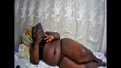 Snapshot of happysonia chatting on September 12, 2:55 am happysonia online show from September 12, 2:55 am