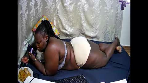 Snapshot of happysonia chatting on October 30, 10:27 am happysonia online show from October 30, 10:27 am