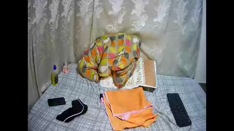 Snapshot of happysonia chatting on December 3, 5:48 am happysonia online show from December 3, 5:48 am