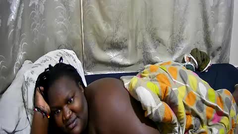 Snapshot of happysonia chatting on June 27, 8:52 am happysonia online show from June 27, 8:52 am
