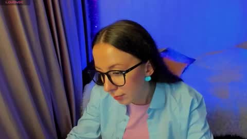 Snapshot of happystephanie chatting on October 26, 4:46 pm Stephanie online show from October 26, 4:46 pm
