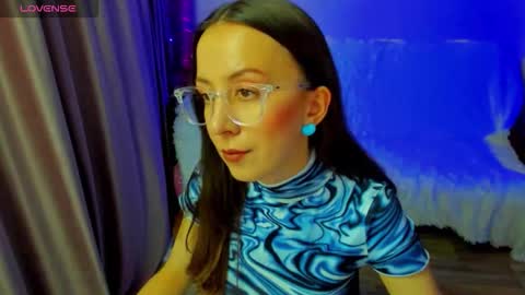 Stephanie online show from January 11, 3:17 pm