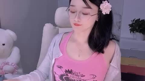 Snapshot of happysweetie168 chatting on January 24, 6:46 pm Daisy online show from January 24, 6:46 pm