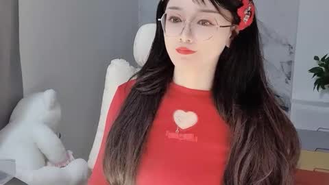 Snapshot of happysweetie168 chatting on February 13, 3:18 am Daisy online show from February 13, 3:18 am