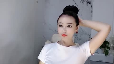 Snapshot of happysweetie168 chatting on September 15, 5:07 am Daisy online show from September 15, 5:07 am