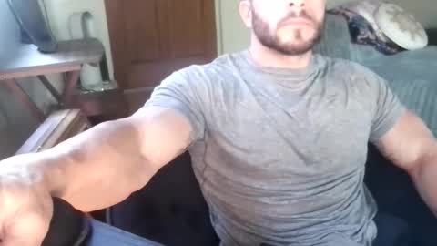 Snapshot of happytoesgonzonose chatting on November 13, 1:04 am Leila online show from November 13, 1:04 am