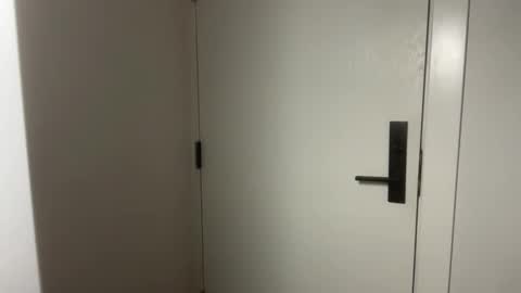 hard4you242 online show from November 4, 2:43 am