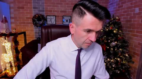 Snapshot of hard_and_juici chatting on December 22, 1:22 pm Steve online show from December 22, 1:22 pm