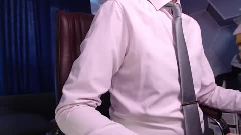 Steve online show from November 10, 10:36 am