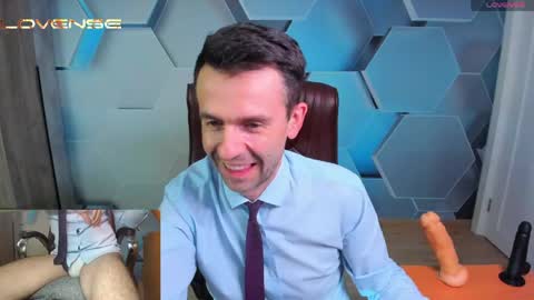Snapshot of hard_and_juici chatting on June 9, 7:36 pm Steve online show from June 9, 7:36 pm