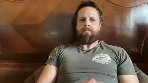 Snapshot of hard_t00l_84 chatting on February 27, 8:31 pm hard_t00l_84 online show from February 27, 8:31 pm