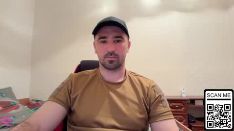 Snapshot of hard_to_obey chatting on May 11, 6:49 pm Vadim online show from May 11, 6:49 pm