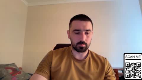 Snapshot of hard_to_obey chatting on June 5, 9:04 am Vadim online show from June 5, 9:04 am