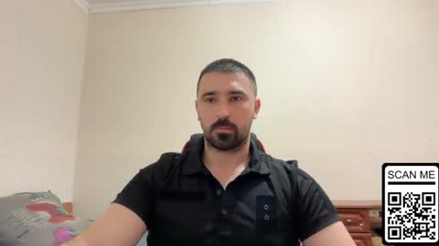 Snapshot of hard_to_obey chatting on June 6, 11:37 am Vadim online show from June 6, 11:37 am