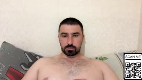 Snapshot of hard_to_obey chatting on June 10, 7:24 pm Vadim online show from June 10, 7:24 pm