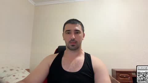Snapshot of hard_to_obey chatting on June 23, 6:17 pm Vadim online show from June 23, 6:17 pm