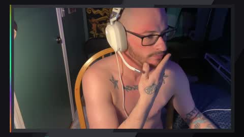 Snapshot of hardaf_ftm chatting on February 3, 8:46 pm Transman hard AF online show from February 3, 8:46 pm