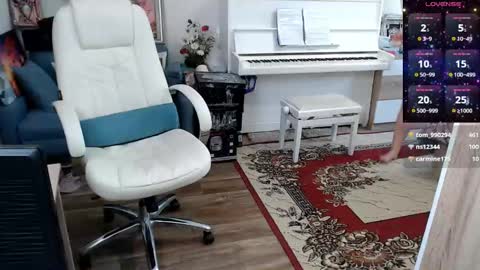 Elly online show from February 23, 10:49 am