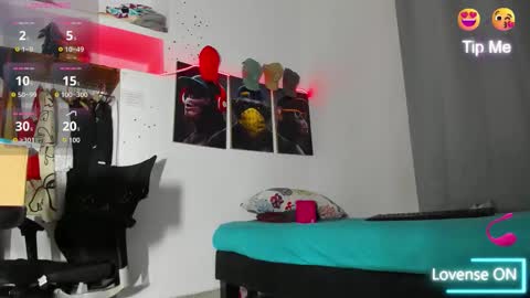 hardboy_latin online show from December 13, 11:43 pm