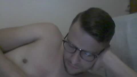 hardboylovemilfmoom online show from July 6, 11:51 pm