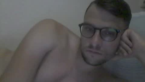 hardboylovemilfmoom online show from July 8, 8:46 pm