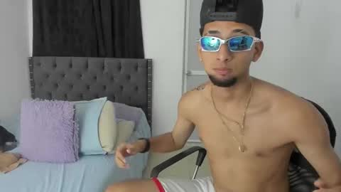 Snapshot of hardcock_master1 chatting on October 5, 1:59 am Hard Cock online show from October 5, 1:59 am