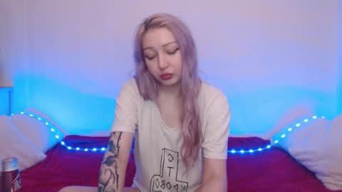 Snapshot of hardcore_x chatting on November 20, 11:04 pm Emily online show from November 20, 11:04 pm