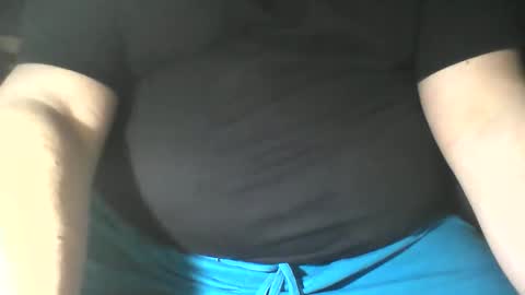 Snapshot of hardfrenchdick17 chatting on April 19, 2:55 am hardfrenchdick17 online show from April 19, 2:55 am