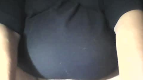 Snapshot of hardfrenchdick17 chatting on June 2, 9:00 am hardfrenchdick17 online show from June 2, 9:00 am