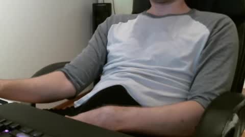 Snapshot of hardfucklover1 chatting on December 27, 8:07 pm hardfucklover1 online show from December 27, 8:07 pm